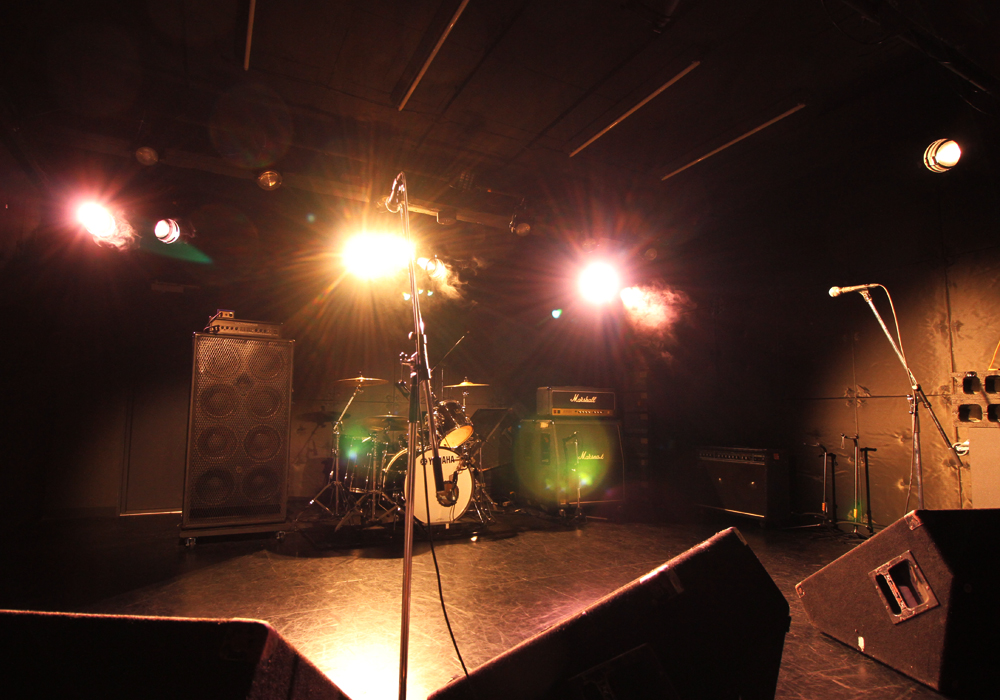 ライブハウス　ステージ写真4
